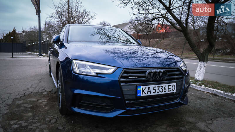 Седан Audi A4 2017 в Киеве