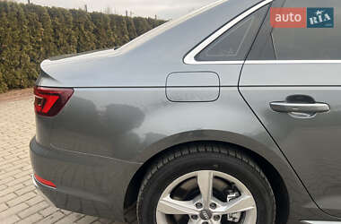 Седан Audi A4 2018 в 