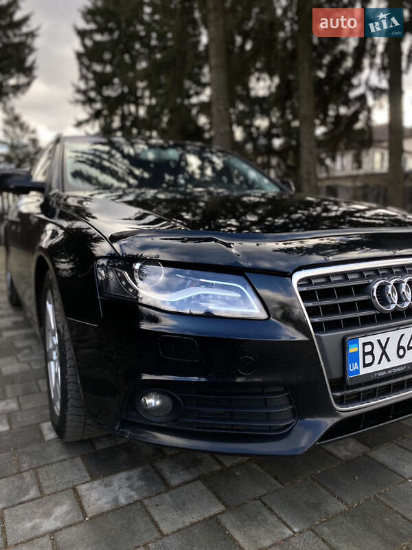 Универсал Audi A4 2011 в Староконстантинове