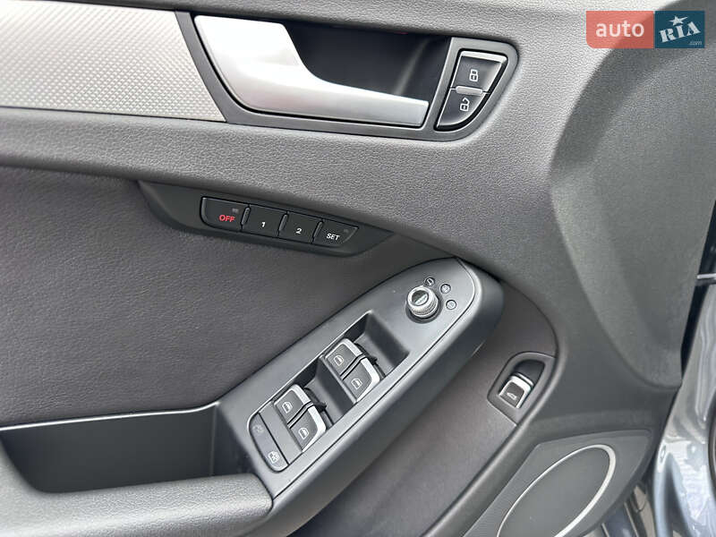 Седан Audi A4 2014 в Киеве