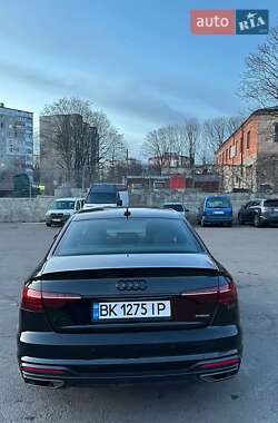 Седан Audi A4 2023 в 