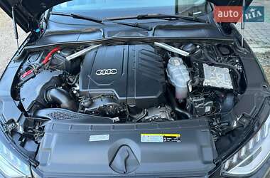 Седан Audi A4 2023 в 