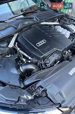 Седан Audi A4 2023 в 