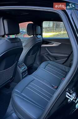 Седан Audi A4 2023 в 