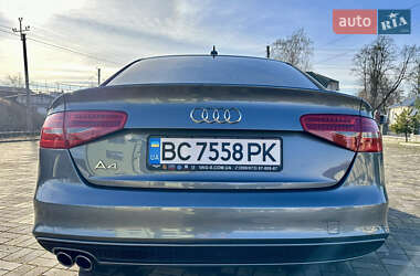 Седан Audi A4 2013 в Львове