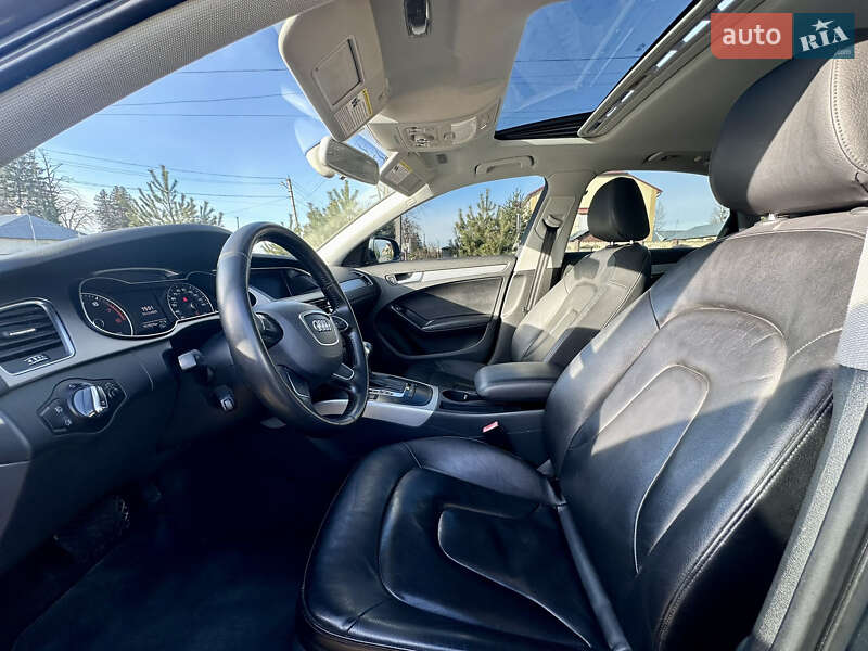 Седан Audi A4 2013 в Львове
