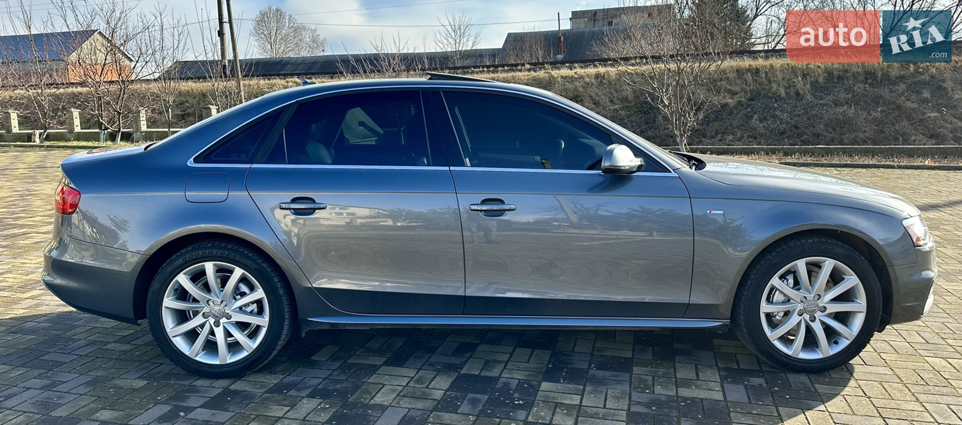 2013 Audi A4 - мініатюра 38