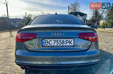 Седан Audi A4 2013 в Львове