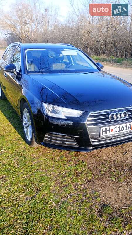 Універсал Audi A4 2017 в Рені