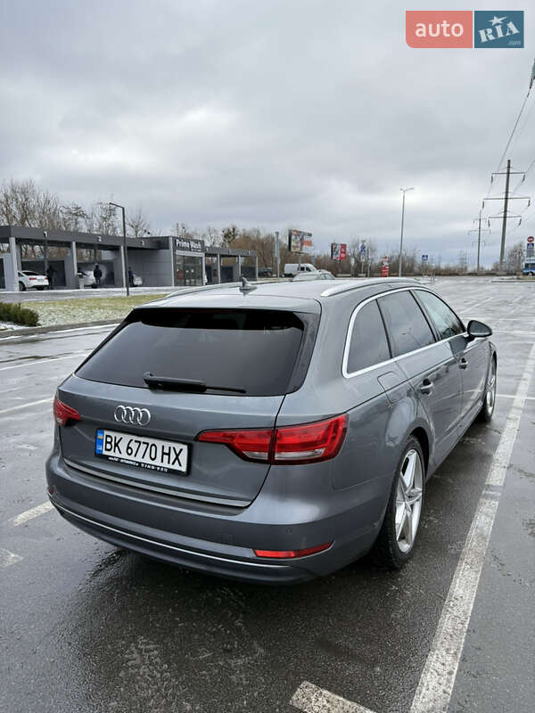 Универсал Audi A4 2017 в Киеве
