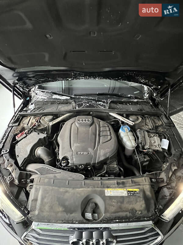 Седан Audi A4 2017 в Мостиске