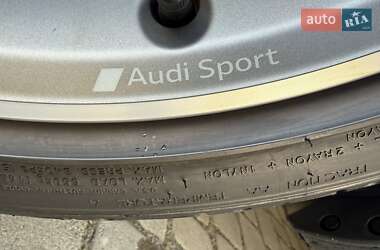Седан Audi A4 2022 в Львове