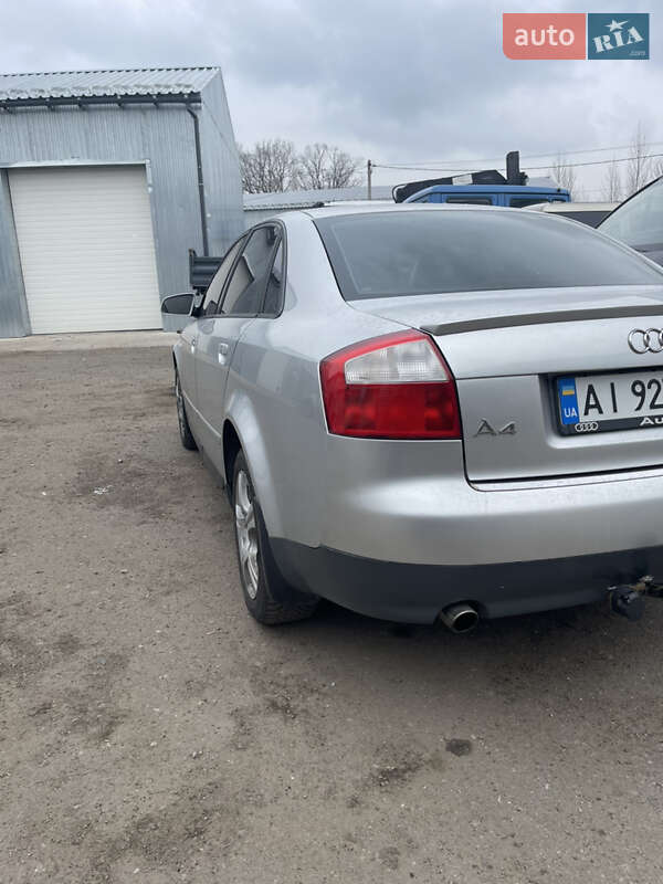 Седан Audi A4 2003 в 