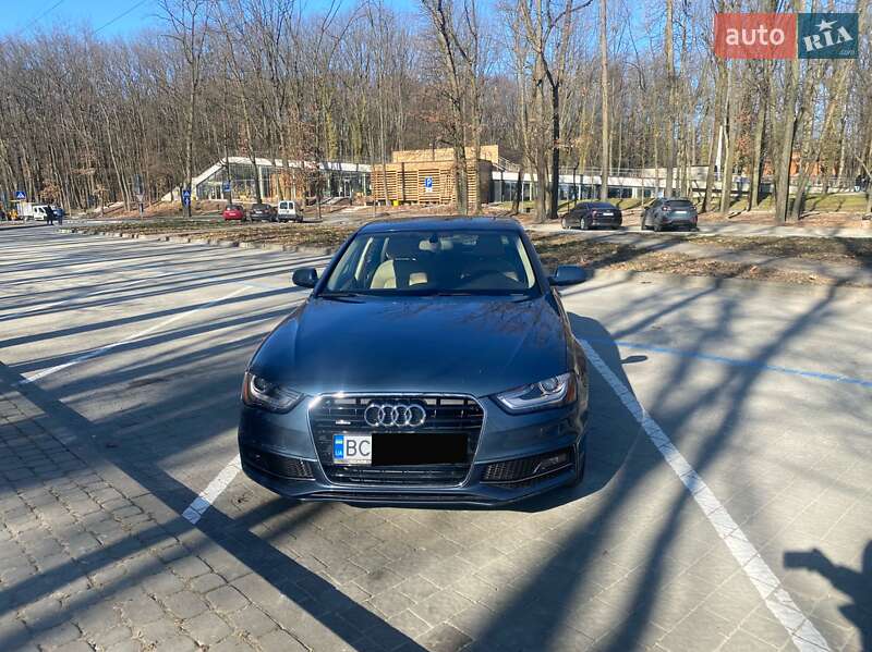 Седан Audi A4 2015 в Львове