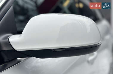 Универсал Audi A4 2015 в 