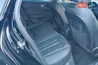 Седан Audi A4 2019 в 