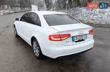 Седан Audi A4 2012 в Чернигове