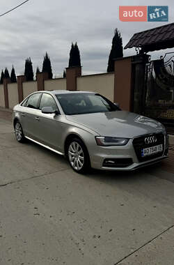 Седан Audi A4 2014 в Тячеве