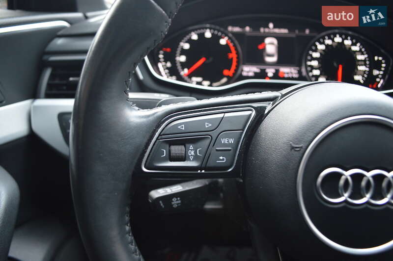 Седан Audi A4 2017 в Львові