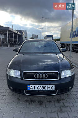 Седан Audi A4 2004 в Вишневом