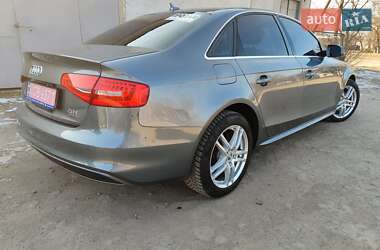 Седан Audi A4 2015 в Покровському