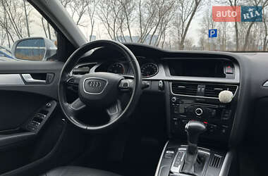 Седан Audi A4 2013 в Киеве