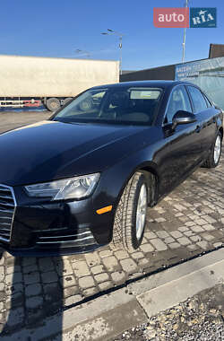 Седан Audi A4 2017 в 