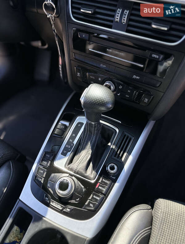 Седан Audi A4 2012 в Одесі