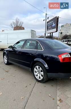 Седан Audi A4 2001 в Ровно