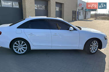 Седан Audi A4 2012 в Миргороде