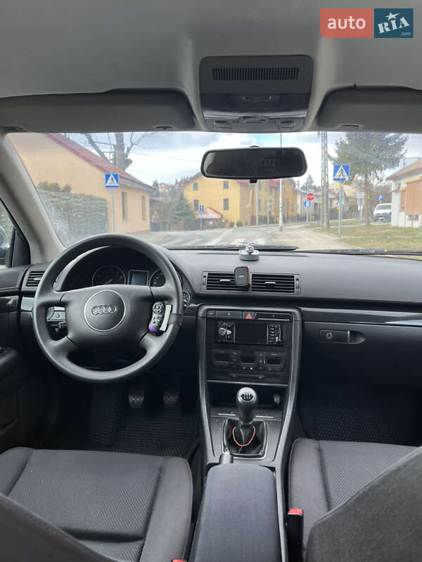 Універсал Audi A4 2003 в Рівному