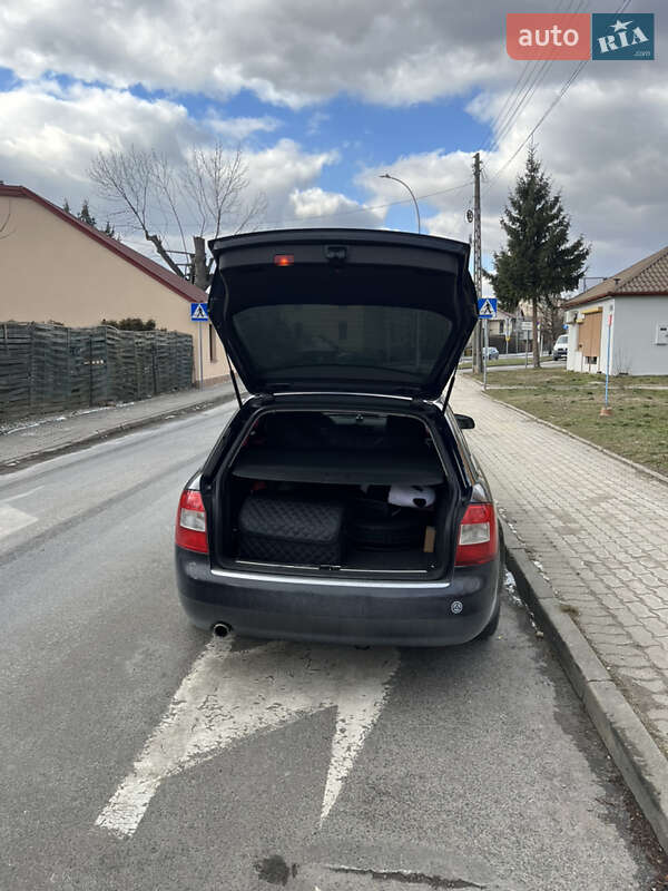 Універсал Audi A4 2003 в Рівному