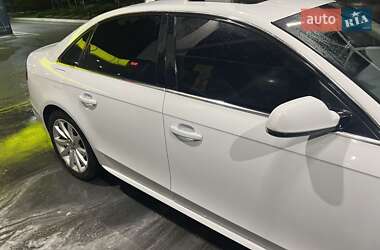 Седан Audi A4 2013 в 