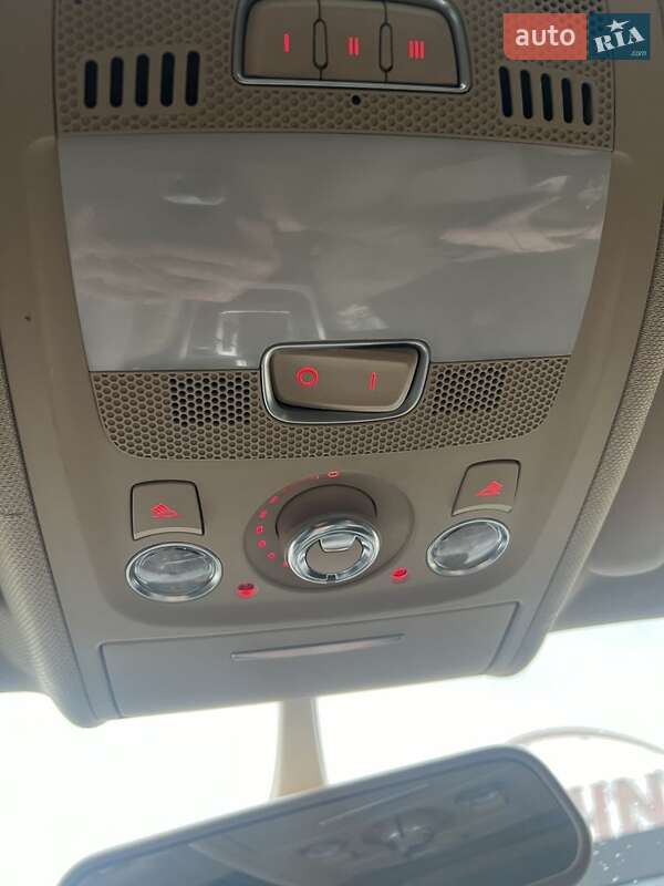 Седан Audi A4 2013 в Києві