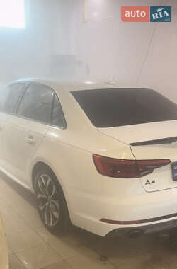 Седан Audi A4 2016 в 