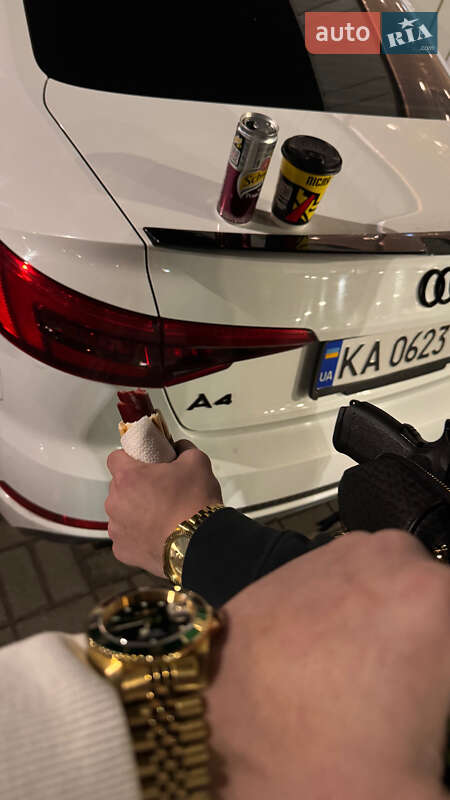 Седан Audi A4 2016 в Киеве