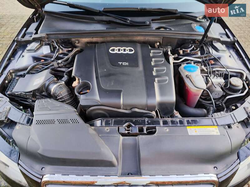 Седан Audi A4 2010 в Львові