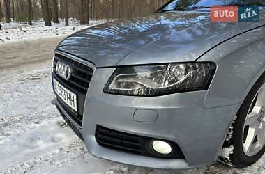 Седан Audi A4 2011 в Вишневом