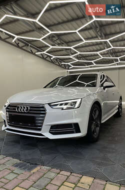 Седан Audi A4 2017 в 