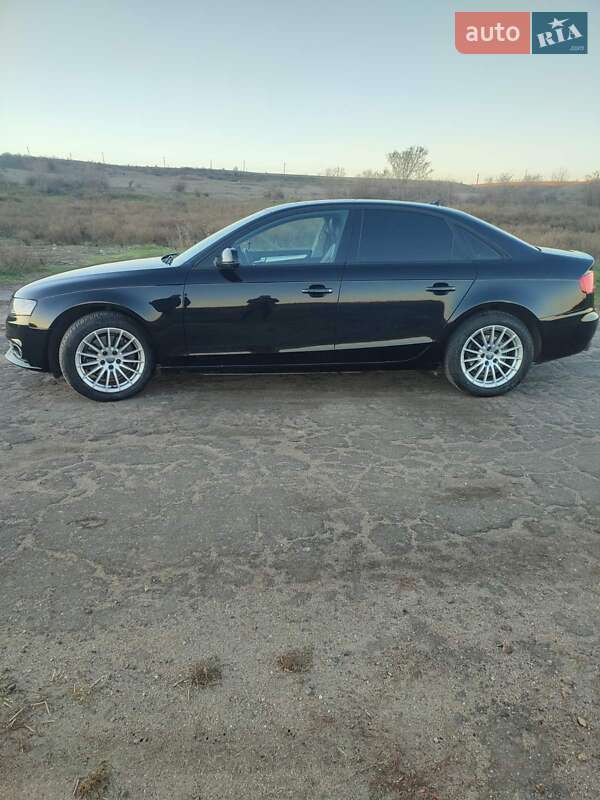 Audi A4 2011