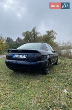 Седан Audi A4 1997 в 