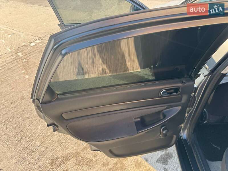 Седан Audi A4 1996 в Ходорове