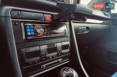 Седан Audi A4 2003 в 