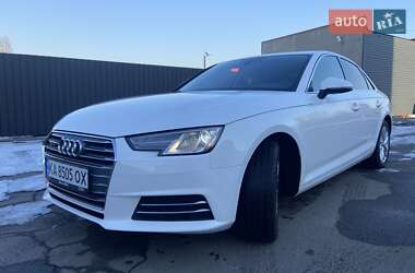 Седан Audi A4 2015 в Киеве