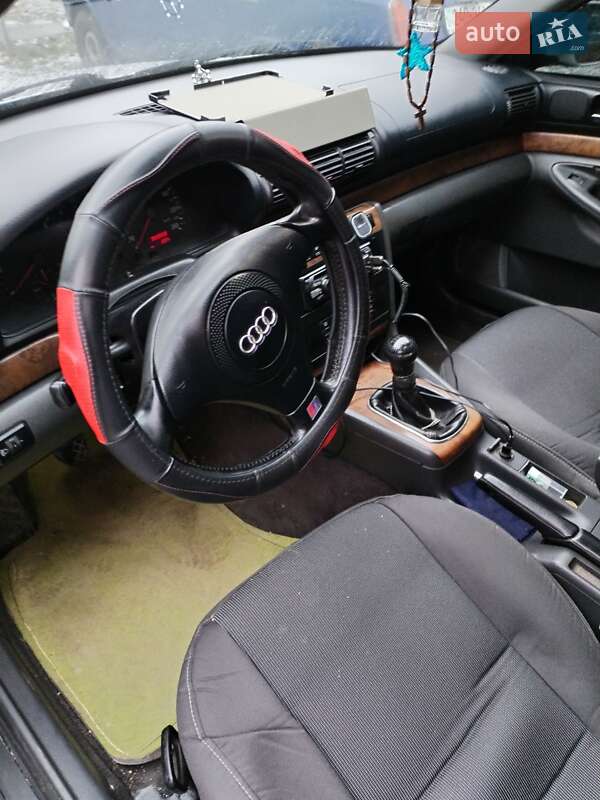 Седан Audi A4 1999 в Харькове
