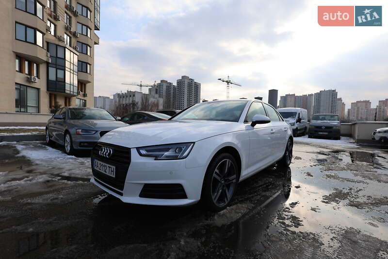 Седан Audi A4 2017 в Киеве