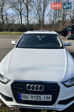 Седан Audi A4 2014 в 