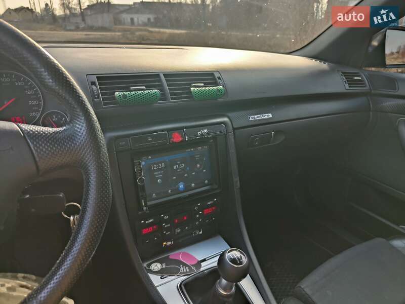Седан Audi A4 2003 в Луцьку