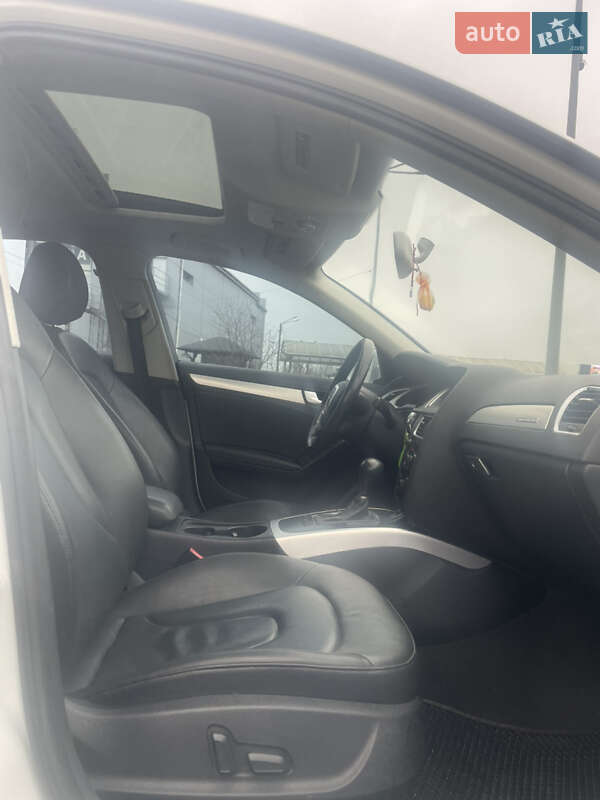 Седан Audi A4 2010 в Киеве