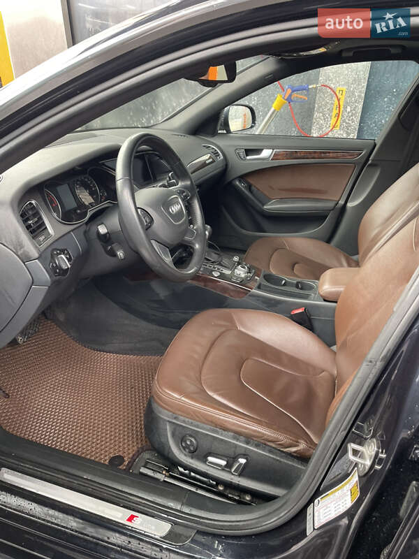 Седан Audi A4 2013 в Харькове